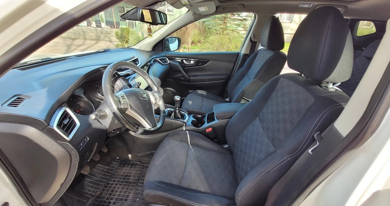 Nissan Qashqai cena 56700 przebieg: 175000, rok produkcji 2016 z Raciąż małe 92